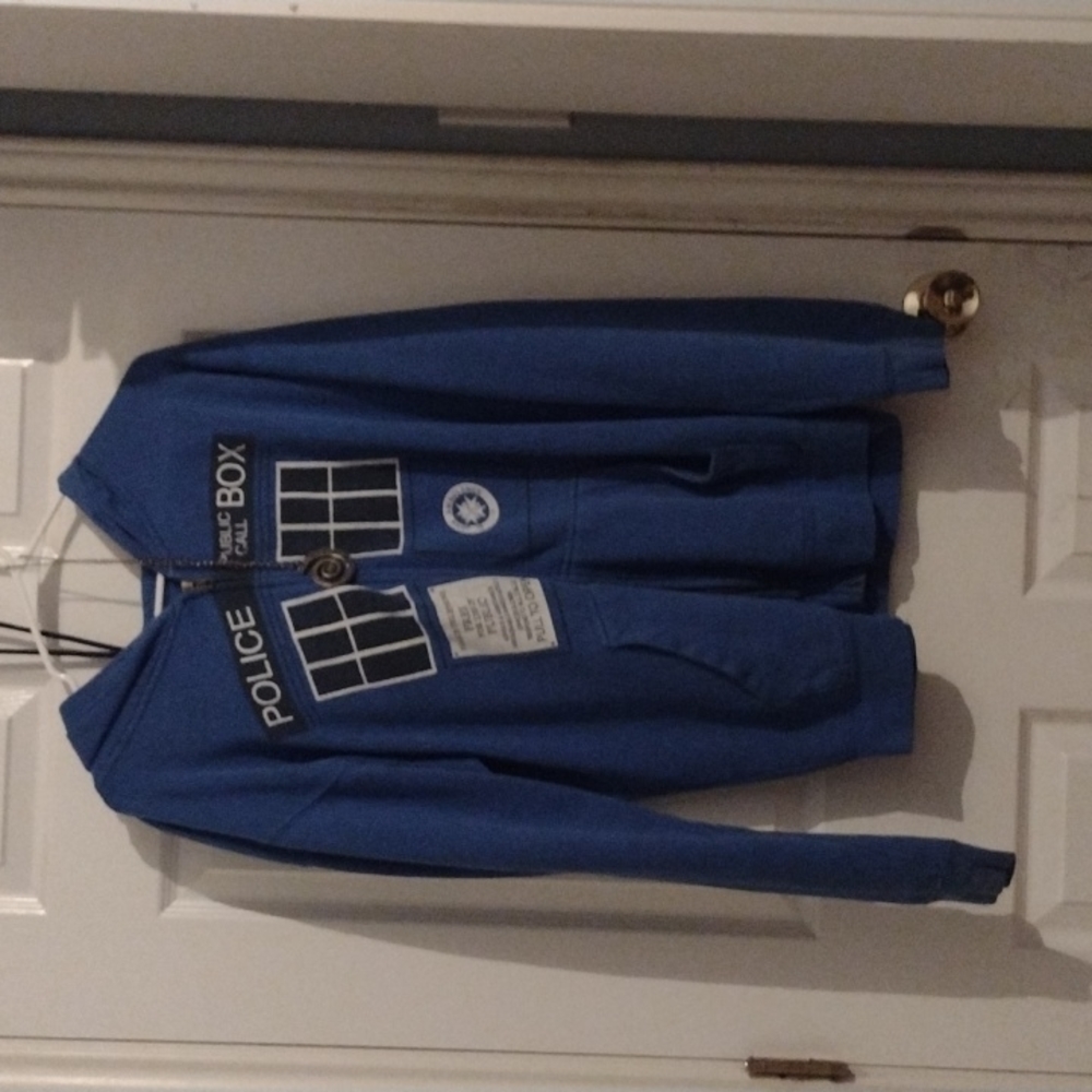 BBC Dr. Who TARDIS Hoodie Zip-Up Jacket WITH Wibbly-Wobbly-Timey-Wimey Necklace